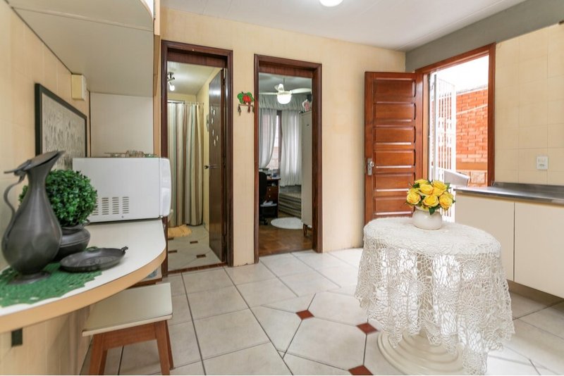 Casa SSCP 297 612521046-16 1 suíte 214m² Cândido Portinari Porto Alegre - 