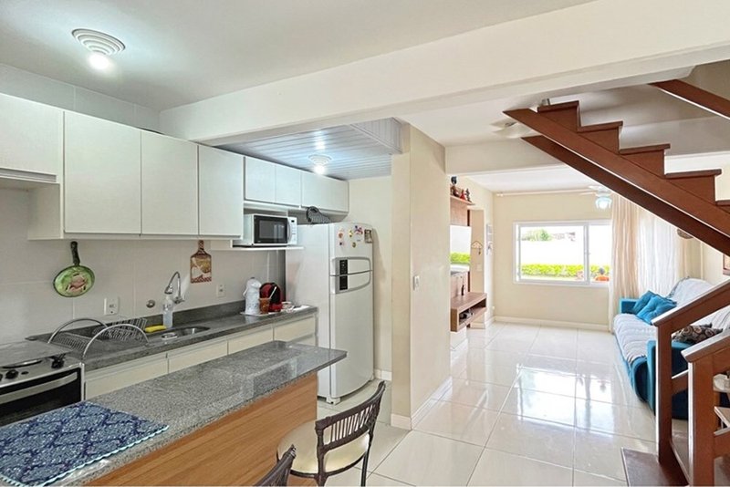 Casa HEPDC 2520 610191048-15 1 suíte 144m² Edgar Pires de Castro Porto Alegre - 