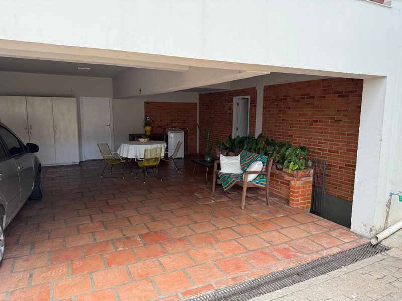 Apartamento semi mobiliado em rua tranquila no Centro - Timbó - 