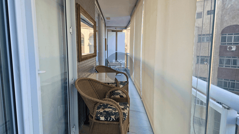 Locação apartamento impecável com vista mar e 100% mobiliado ! Resort em frente ao mar ! Avenida Presidente Wilson Santos - 