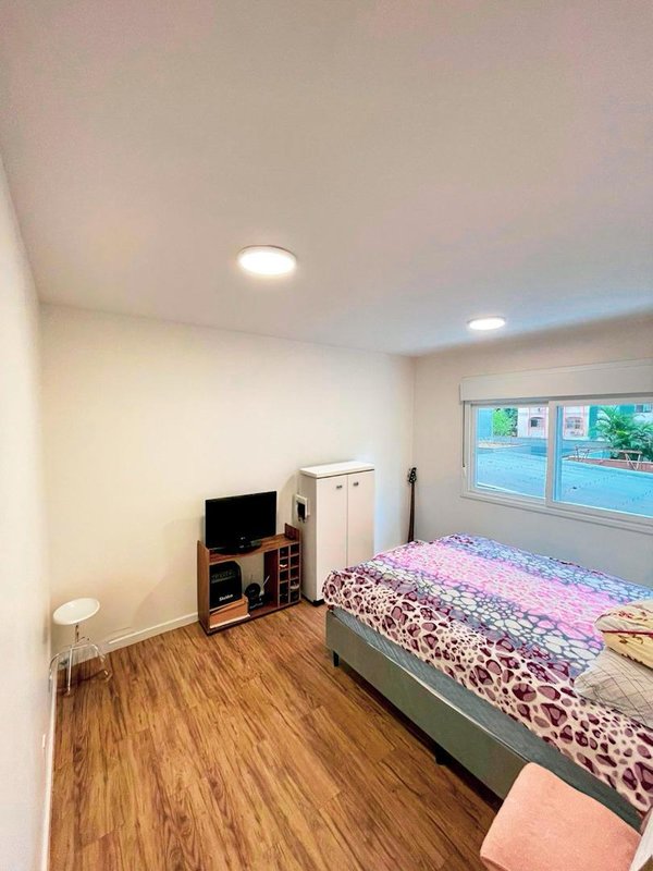 Apartamento com 2 dormitórios sendo 1 suíte ao lado do Bourbon Assis Brasil Travessa Jaguarão Porto Alegre - 