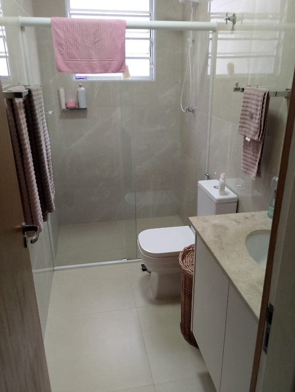 Casa Charmosa em Localização Privilegiada! - Campinas - 