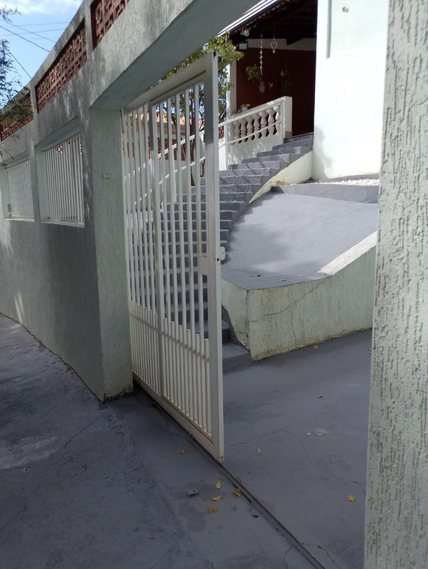 Casa Charmosa em Localização Privilegiada! - Campinas - 