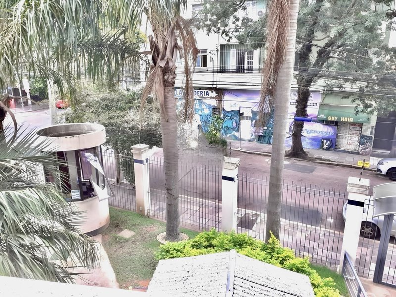 R$ 499.000 - LINDO APARTAMENTO - 61M2 - 2 DORM - REFORMADO - ANDAR ALTO - VISTA - 1 VAGA Rua Lopo Gonçalves Porto Alegre - 