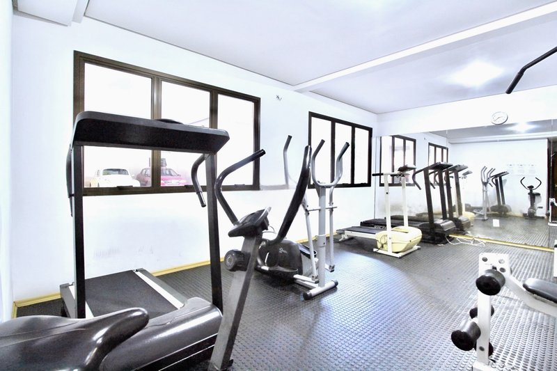 R$ 499.000 - LINDO APARTAMENTO - 61M2 - 2 DORM - REFORMADO - ANDAR ALTO - VISTA - 1 VAGA Rua Lopo Gonçalves Porto Alegre - 