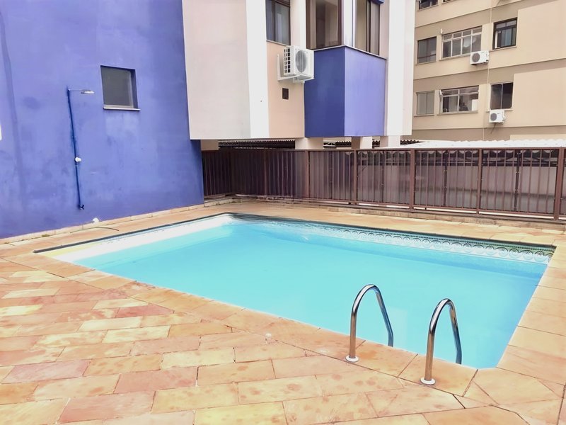 R$ 499.000 - LINDO APARTAMENTO - 61M2 - 2 DORM - REFORMADO - ANDAR ALTO - VISTA - 1 VAGA Rua Lopo Gonçalves Porto Alegre - 