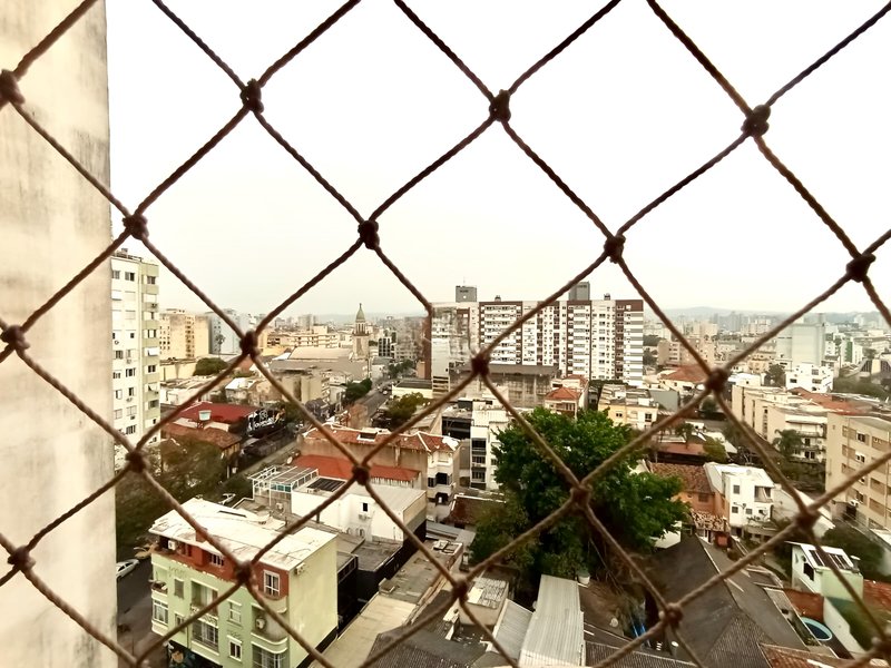 R$ 499.000 - LINDO APARTAMENTO - 61M2 - 2 DORM - REFORMADO - ANDAR ALTO - VISTA - 1 VAGA Rua Lopo Gonçalves Porto Alegre - 