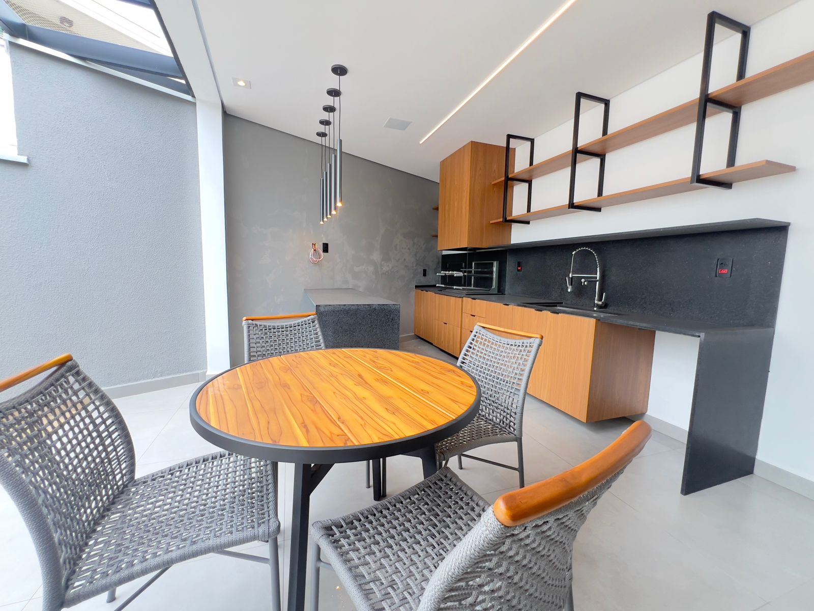 Casa com 3 dormit&oacute;rios &agrave; venda, 260 m&sup2; - Condom&iacute;nio Aldeia da Mata - Votorantim - SP Avenida Rogério Cassola Votorantim - 