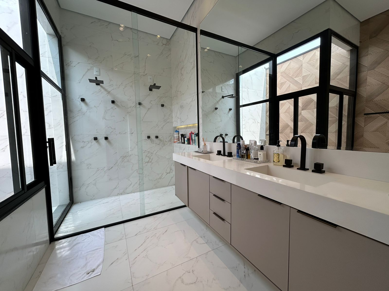 Casa com 3 dormit&oacute;rios &agrave; venda,360 m&sup2; - Alphaville Nova Esplanada IV - Votorantim - SP Alameda Nova Zelândia Votorantim - 