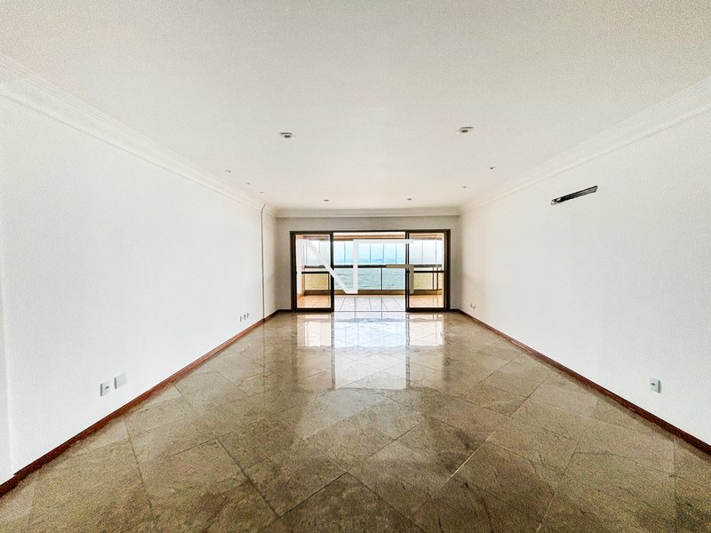 Gigante frente ao mar na região mais buscada! 4 suítes com vista de cinema! Avenida Antônio Gil Vellozo Vila Velha - 