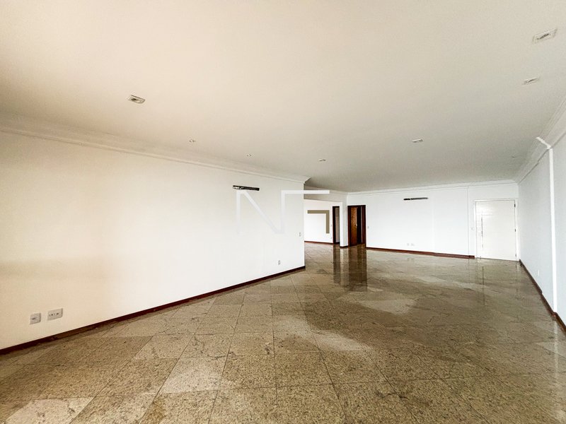 Gigante frente ao mar na região mais buscada! 4 suítes com vista de cinema! Avenida Antônio Gil Vellozo Vila Velha - 
