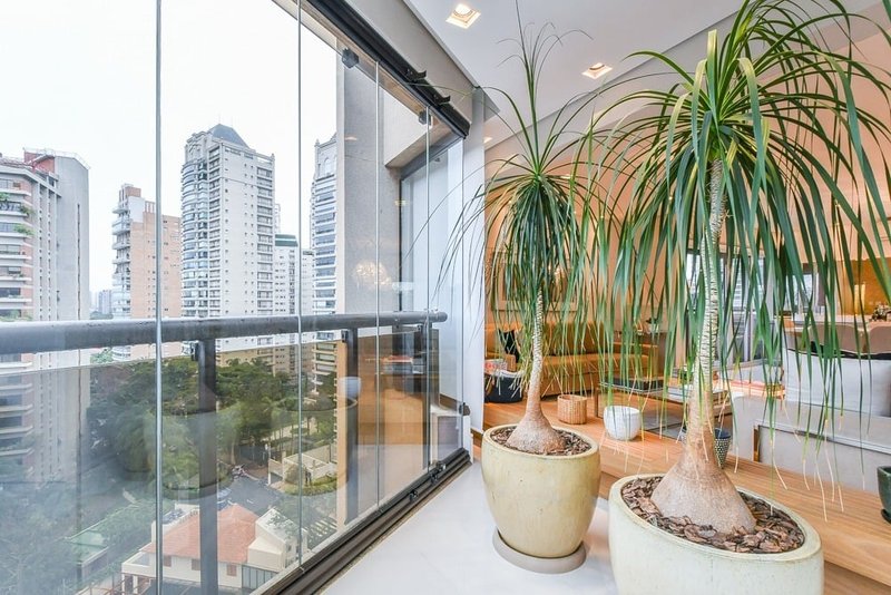 Apartamento a venda - Vila Nova Conceição -  3 suítes 244m² IV Centenário São Paulo - 