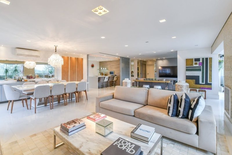 Apartamento a venda - Vila Nova Conceição -  3 suítes 244m² IV Centenário São Paulo - 