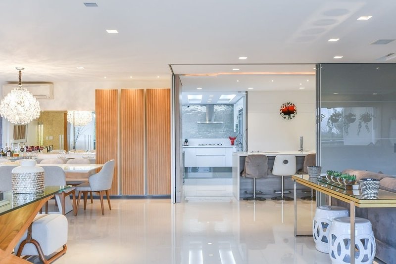 Apartamento a venda - Vila Nova Conceição -  3 suítes 244m² IV Centenário São Paulo - 
