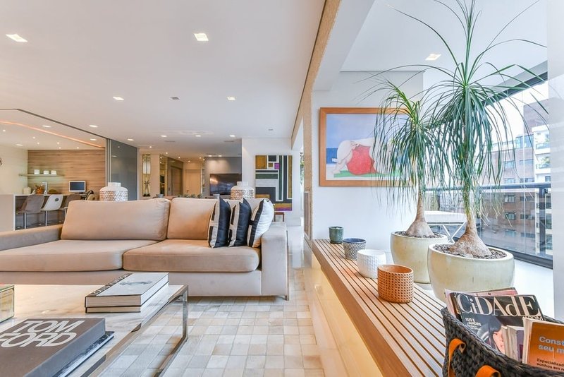 Apartamento a venda - Vila Nova Conceição -  3 suítes 244m² IV Centenário São Paulo - 