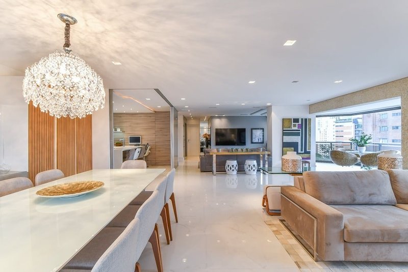 Apartamento a venda - Vila Nova Conceição -  3 suítes 244m² IV Centenário São Paulo - 