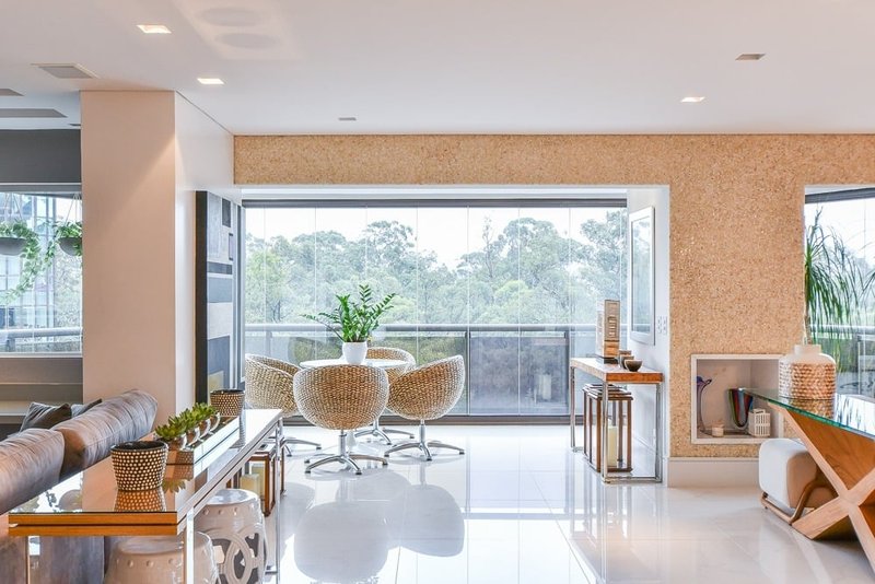 Apartamento a venda - Vila Nova Conceição -  3 suítes 244m² IV Centenário São Paulo - 