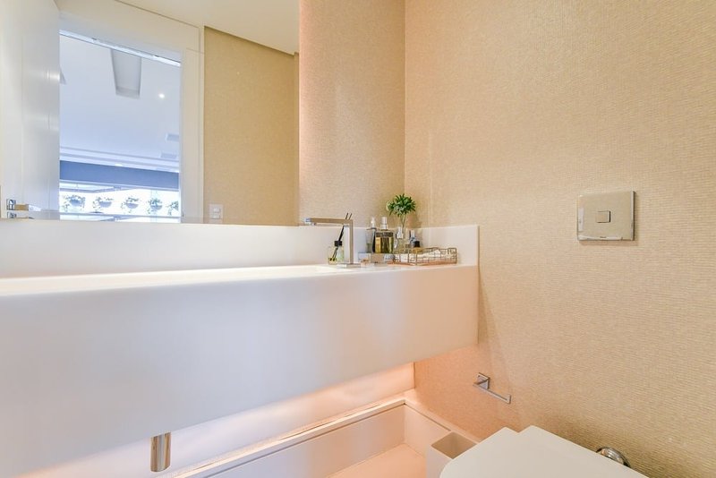 Apartamento a venda - Vila Nova Conceição -  3 suítes 244m² IV Centenário São Paulo - 
