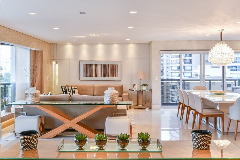 Apartamento a venda - Vila Nova Conceição -  3 suítes 244m² IV Centenário São Paulo - 