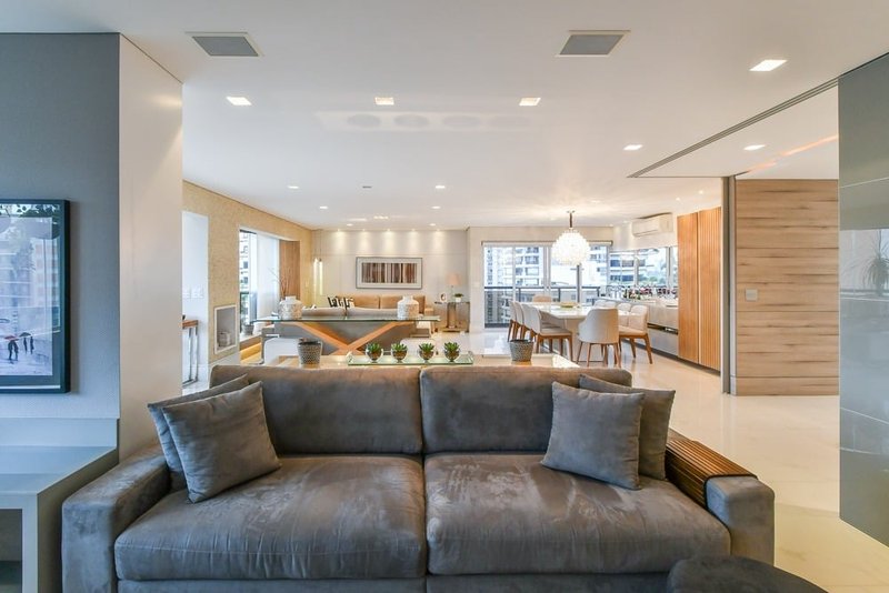 Apartamento a venda - Vila Nova Conceição -  3 suítes 244m² IV Centenário São Paulo - 