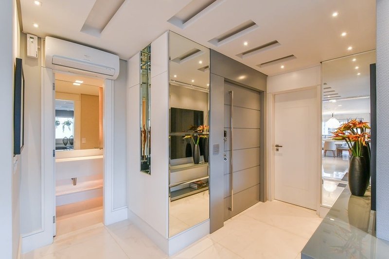Apartamento a venda - Vila Nova Conceição -  3 suítes 244m² IV Centenário São Paulo - 
