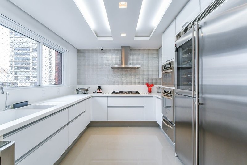 Apartamento a venda - Vila Nova Conceição -  3 suítes 244m² IV Centenário São Paulo - 