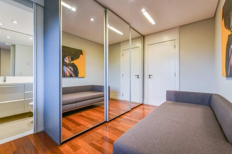 Apartamento a venda - Vila Nova Conceição -  3 suítes 244m² IV Centenário São Paulo - 