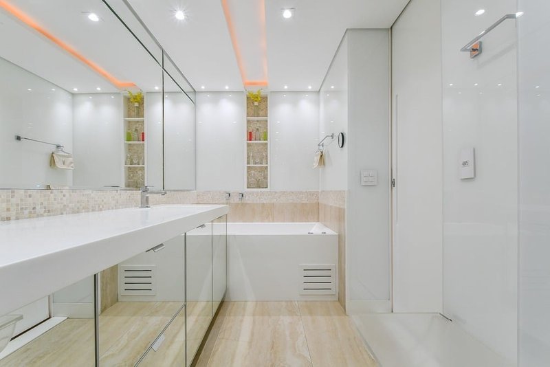 Apartamento a venda - Vila Nova Conceição -  3 suítes 244m² IV Centenário São Paulo - 