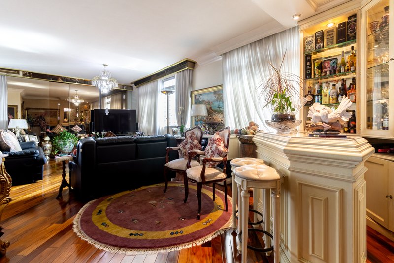 Apartamento a venda - Vila Monumento - 1 suíte 182m² Mariano Procópio São Paulo - 