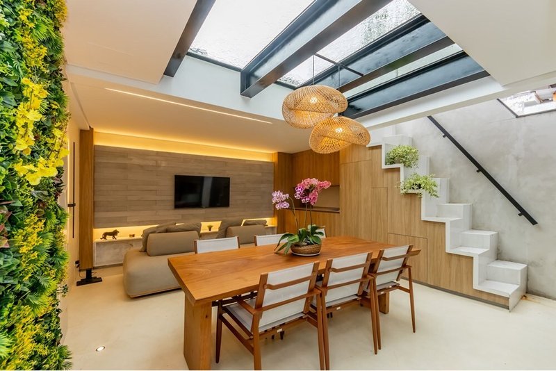 Casa a venda - Santo Amaro - 1 suíte 140m² Henri Dunant São Paulo - 