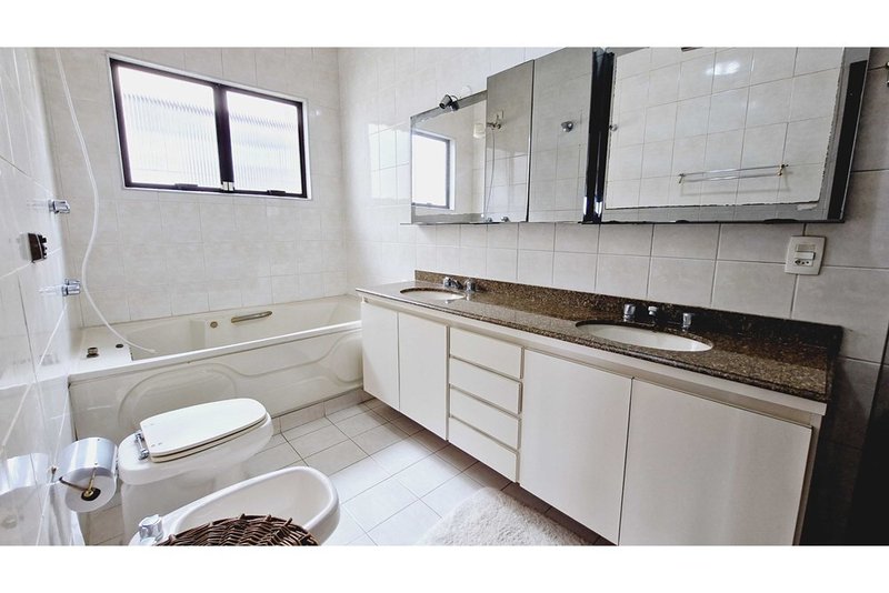 Casa a venda - Brooklin - 2 suítes 425m² Emboabas São Paulo - 