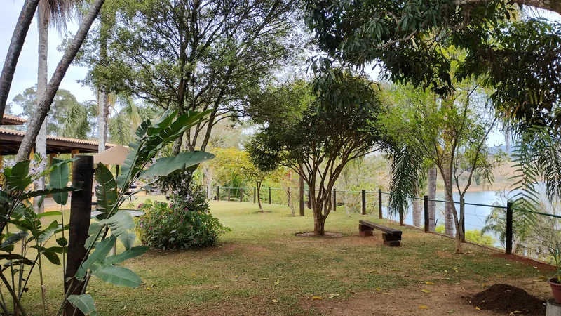 CHACARA COM 16.000 MELTROS NA BEIRA DA REPRESA EM SÃO JOSE DOS CAMPOS SP - São José dos Campos - 