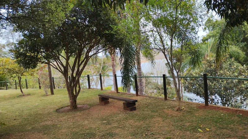 CHACARA COM 16.000 MELTROS NA BEIRA DA REPRESA EM SÃO JOSE DOS CAMPOS SP - São José dos Campos - 