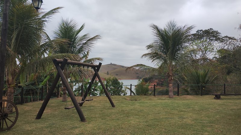 CHACARA COM 16.000 MELTROS NA BEIRA DA REPRESA EM SÃO JOSE DOS CAMPOS SP - São José dos Campos - 