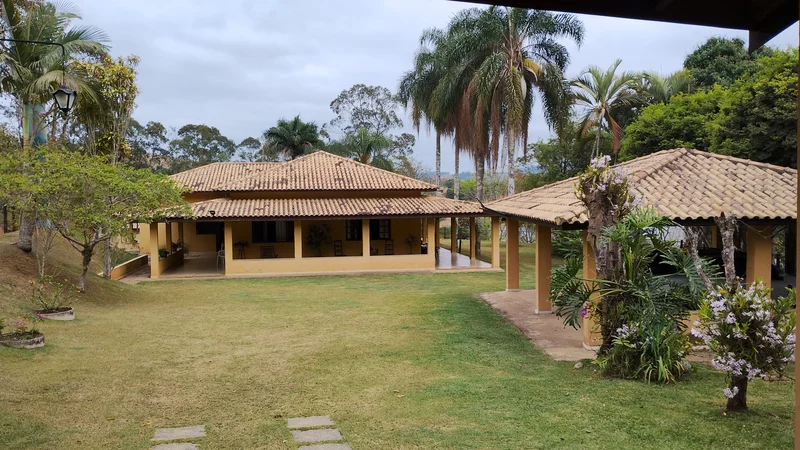 CHACARA COM 16.000 MELTROS NA BEIRA DA REPRESA EM SÃO JOSE DOS CAMPOS SP - São José dos Campos - 