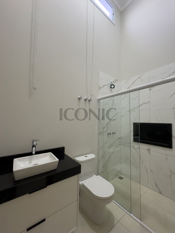 Linda Casa com 3 Quartos sendo 1 Suíte com Closet, Área Gourmet com Churrasqueira e Jardim - Tatuí - 