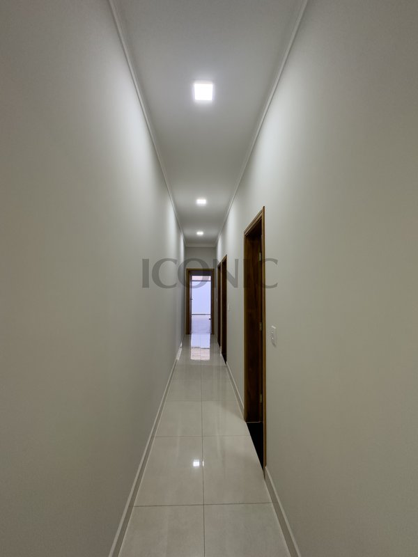 Linda Casa com 3 Quartos sendo 1 Suíte com Closet, Área Gourmet com Churrasqueira e Jardim - Tatuí - 