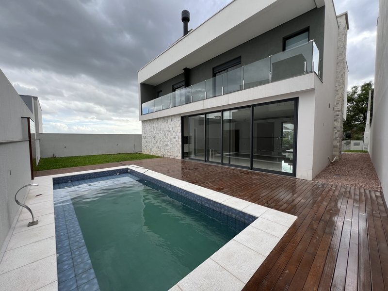 QUALIDADE DE VIDA É NO HORIZON | R$ 3.450.000 - 421M² | 4 SUÍTES | 4 VAGAS Rua das Petúnias Estância Velha - 