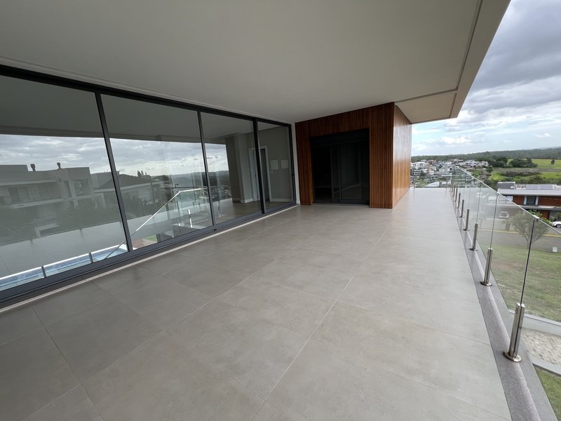 QUALIDADE DE VIDA É NO HORIZON | R$ 3.450.000 - 421M² | 4 SUÍTES | 4 VAGAS Rua das Petúnias Estância Velha - 
