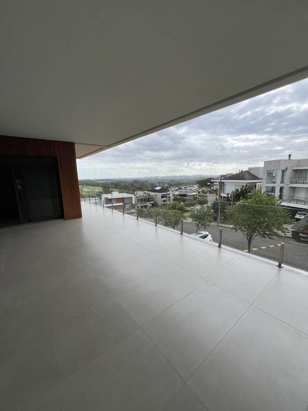 QUALIDADE DE VIDA É NO HORIZON | R$ 3.450.000 - 421M² | 4 SUÍTES | 4 VAGAS Rua das Petúnias Estância Velha - 