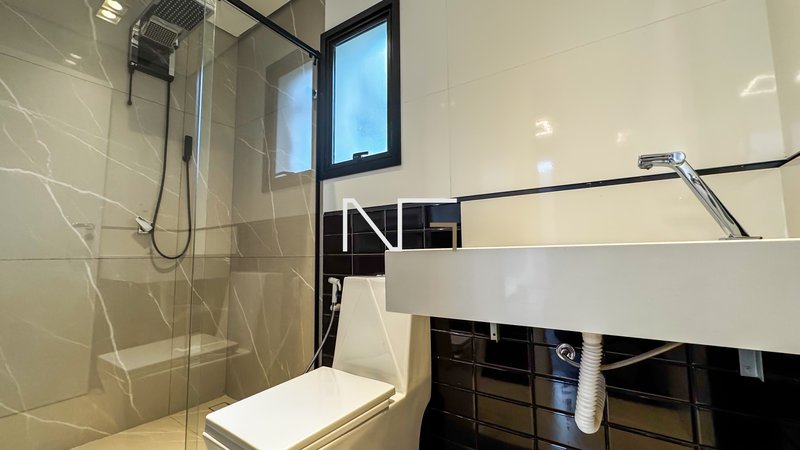 Sofisticação e Conforto: Casa duplex com 3 Suítes e Alto Padrão de acabamento Rodovia do Sol Guarapari - 