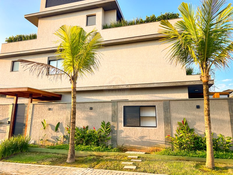 Casa em Condomínio na Praia de Juquehy - À VENDA Av. João Luís Faustino São Sebastião - 