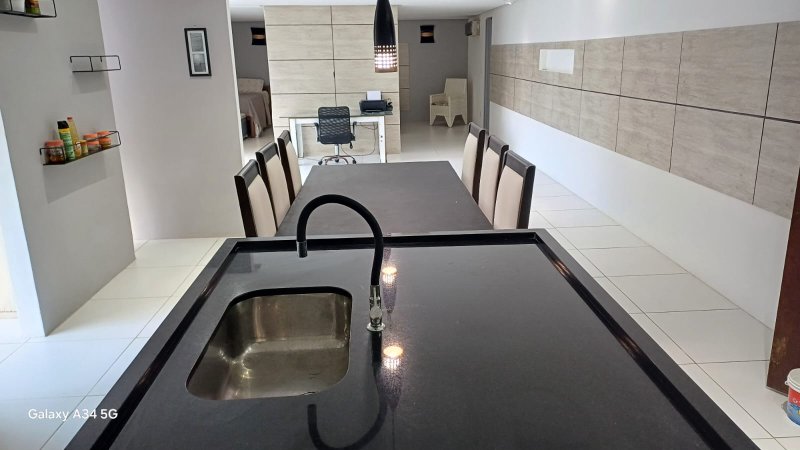 CASA 2 PAVIMENTOS 4 QUARTOS SUÍTE CLOSET PISCINA 4 GARAGENS À VENDA VILAS DO ATLÂNTICO! Alameda Praia de Vera Cruz Lauro de Freitas - 