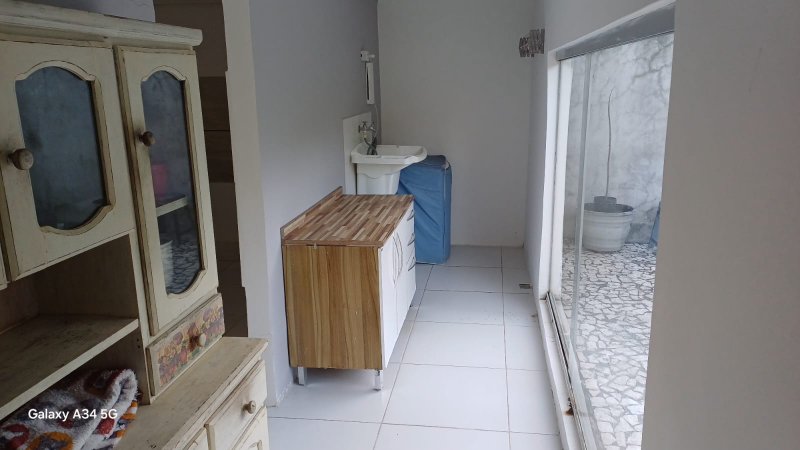 CASA 2 PAVIMENTOS 4 QUARTOS SUÍTE CLOSET PISCINA 4 GARAGENS À VENDA VILAS DO ATLÂNTICO! Alameda Praia de Vera Cruz Lauro de Freitas - 