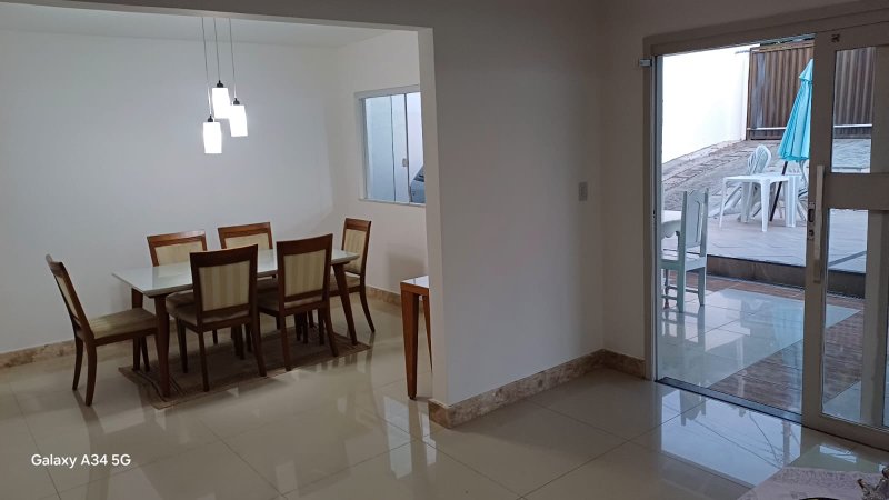 CASA 2 PAVIMENTOS 4 QUARTOS SUÍTE CLOSET PISCINA 4 GARAGENS À VENDA VILAS DO ATLÂNTICO! Alameda Praia de Vera Cruz Lauro de Freitas - 