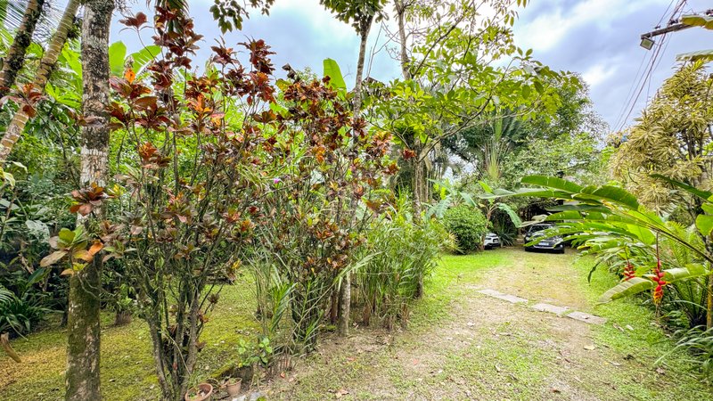 Terreno à venda na Praia de Juquehy - São Sebastião - 