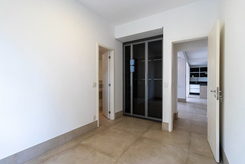 Apartamento a venda - Vila Nova Conceição - 112m² Gararu São Paulo - 