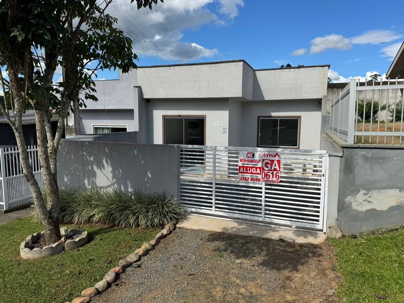 Casa na Araponguinhas - Timbó - 