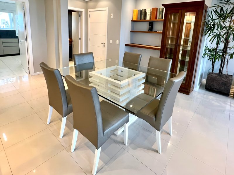 FANTÁSTICO | R$ 1.390.000 | 164M2 | 3 SUÍTES | ESCRITÓRIO | 3 VAGAS | MOBILIADO E EQUIPADO Avenida Doutor Maurício Cardoso Novo Hamburgo - 
