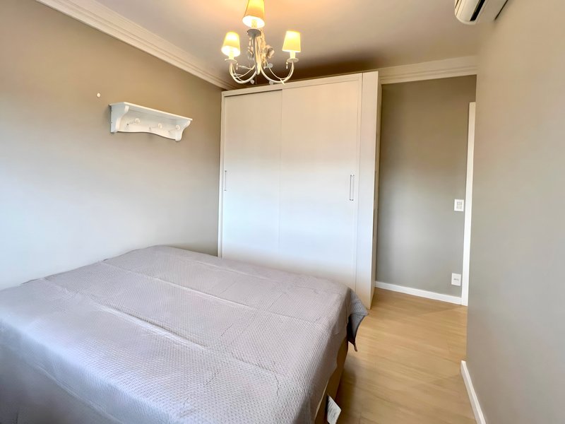 FANTÁSTICO | R$ 1.390.000 | 164M2 | 3 SUÍTES | ESCRITÓRIO | 3 VAGAS | MOBILIADO E EQUIPADO Avenida Doutor Maurício Cardoso Novo Hamburgo - 